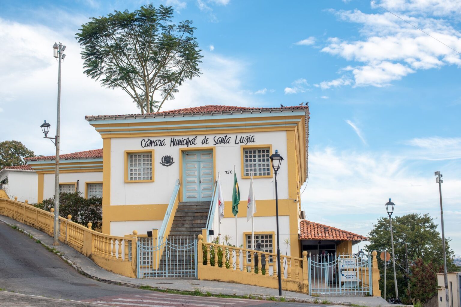 Zero-Coupon Municipal Bonds Quietly Regain Ground Among Estate Planners Close-up of financial documents and bond certificates on a desk