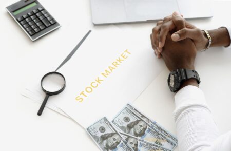 Preferred Securities ETFs Quietly Absorb Hybrid Capital Demand Traders on a stock exchange floor representing activity in preferred securities markets